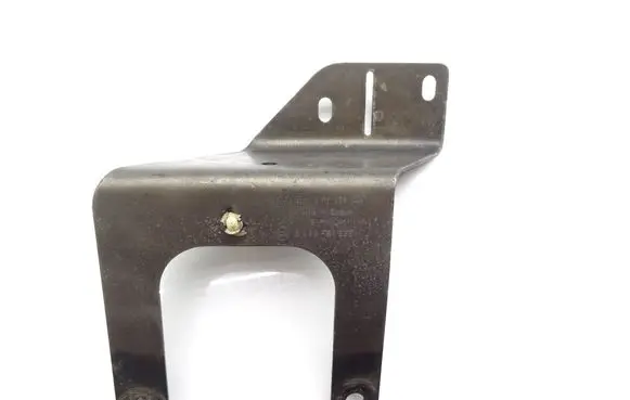 Audi A6 S6 C6 4F Horn signal holder/bracket 4F0951229