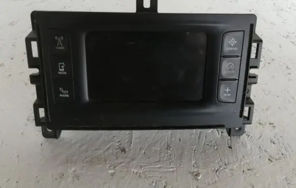 Chrysler Pacifica Radio/CD/DVD/GPS head unit P68237069AC