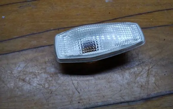 KIA Sportage Front fender indicator light