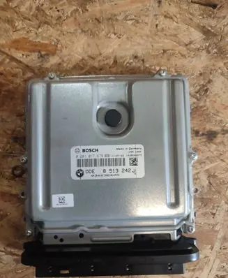 BMW 5 F10 F11 Engine control unit/module 8513242 0281017679 030236405