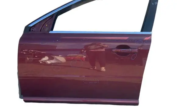 Volvo V70 Front door