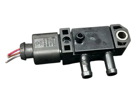 Skoda Octavia Mk3 (5E) Exhaust gas pressure sensor 04L906051
