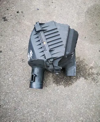 Opel Vivaro Air filter box 93867738 165006196R 93451661