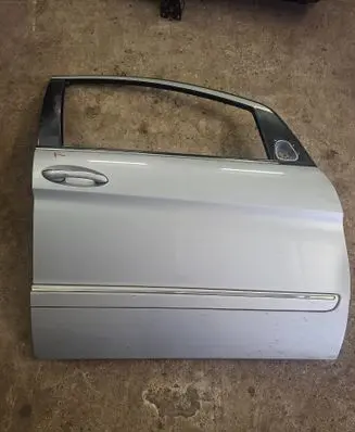Mercedes-Benz B W245 Front door 
