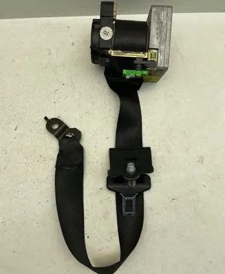 Mercedes-Benz C W203 Front seatbelt 2018680222 26758