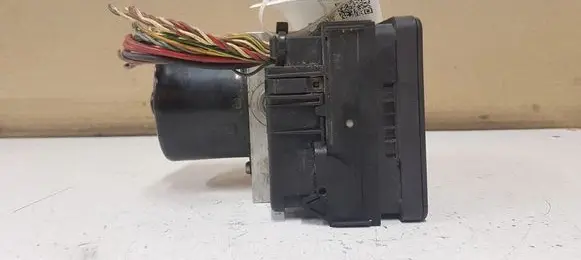 Volvo V50 ABS Pump 4N512C405GA 31274908 30742654