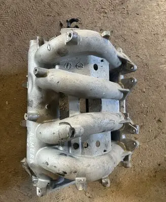 Nissan Almera N16 Intake manifold