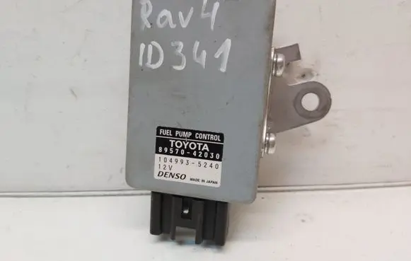 Toyota RAV 4 (XA40) Fuel injection pump control unit/module 8957042030 1049935240