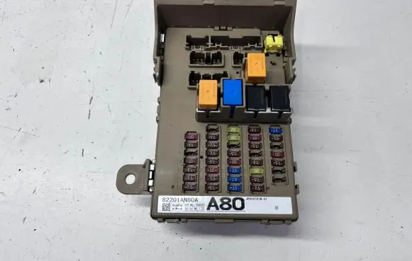 Subaru Outback (BT) Fuse module 82201AN80A
