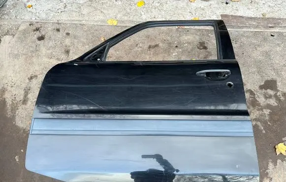 Nissan Patrol Y61 Front door H0101VB000 H0101VB200