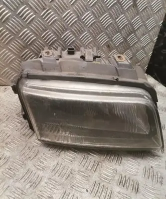 Audi A4 S4 B5 8D Headlight/headlamp 8d0941004e