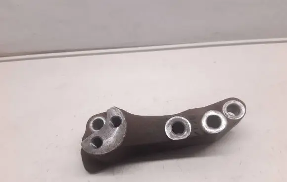 Honda Accord Engine mounting bracket