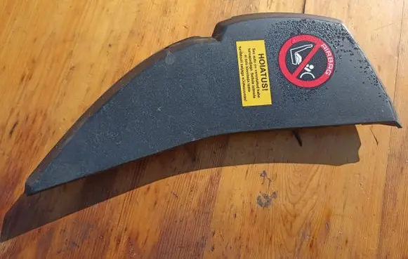 Nissan X-Trail T31 Dashboard side end trim 68498JG00A