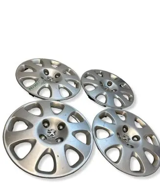 Peugeot 307 R15 wheel hub/cap/trim 9637630680
