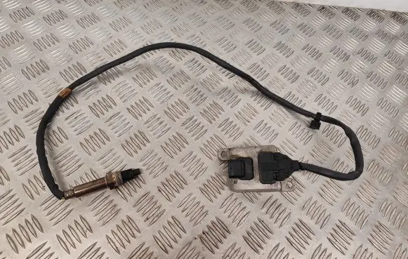 Volkswagen PASSAT B8 Lambda probe sensor 04L907807G