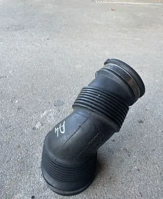 Audi A4 S4 B6 8E 8H Intercooler hose/pipe 8E0129615