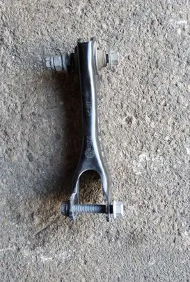 Chrysler 200 Rear upper control arm/wishbone 0120AB