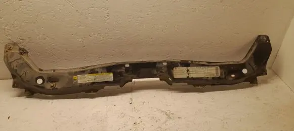 Top upper radiator support slam panel