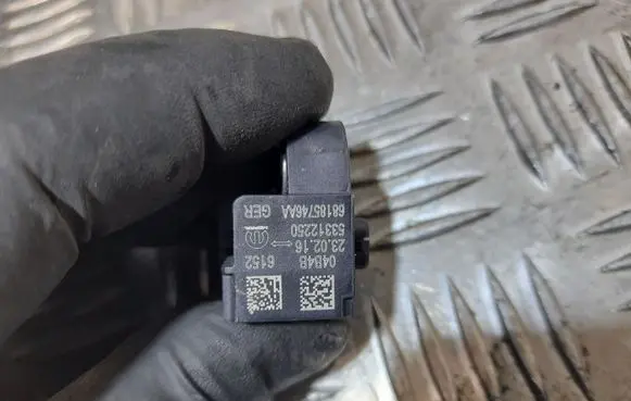 Chrysler Pacifica Airbag deployment crash/impact sensor 68185746AA