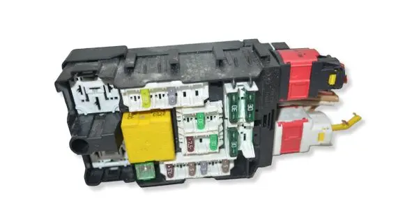 Citroen DS4 Fuse module 9665492680