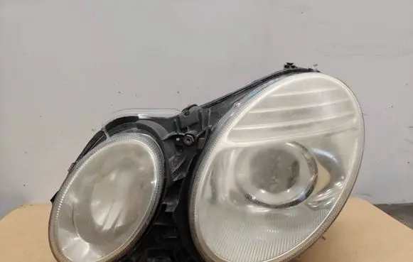Mercedes-Benz E W211 Headlights/headlamps set 