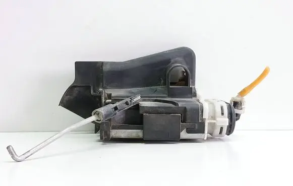 Audi A4 S4 B5 8D Rear door lock 8D0839015A