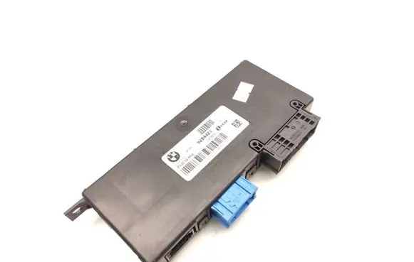 BMW 5 F10 F11 Gateway control module 9284421