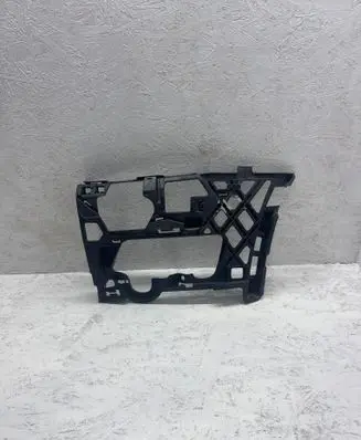 Front bumper mounting bracket