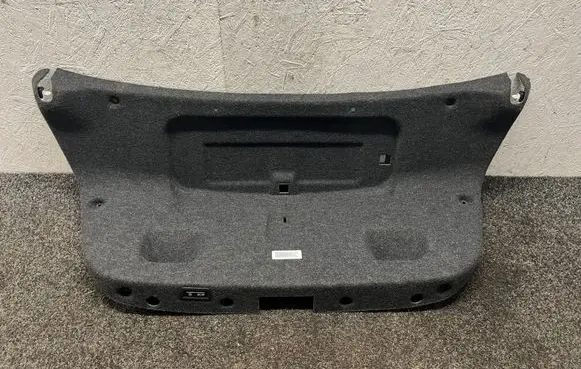 BMW M5 Tailgate/boot cover trim set 7204373