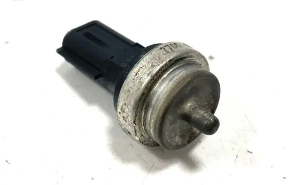 Renault Clio IV Coolant temperature sensor 226301872R 7700110664E