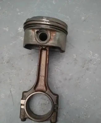 Porsche Boxster 986 Piston with connecting rod