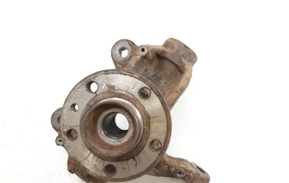 Volvo V70 Front wheel hub 6G912C300NAB