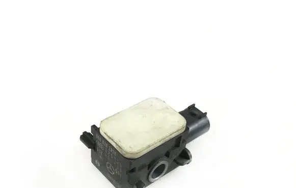 Mercedes-Benz ML W164 Airbag deployment crash/impact sensor 0038202826 120906 402904