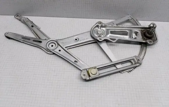 Opel Astra G Front door manual window regulator 90521869