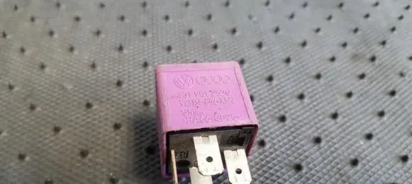 Audi A6 S6 C6 4F Other relay 431951253G V23134-B52-X372