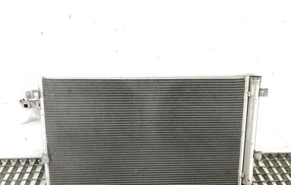 BMW 5 G30 G31 Coolant radiator 9364258