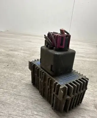 Opel Zafira A Glow plug pre-heat relay 51299014