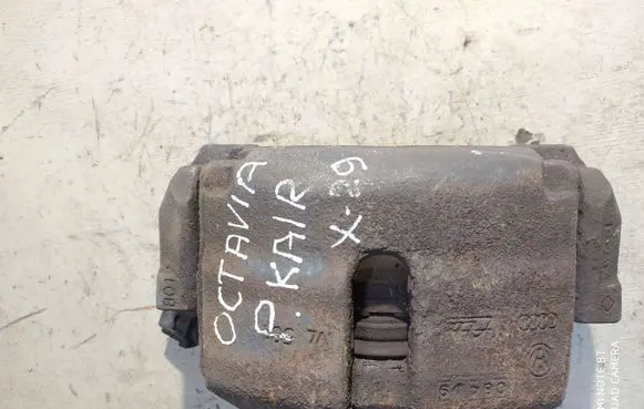 Skoda Octavia Mk2 (1Z) Front brake caliper