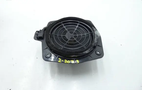 Audi A3 S3 8P Rear door speaker 8H0035411B 280353002 386041002