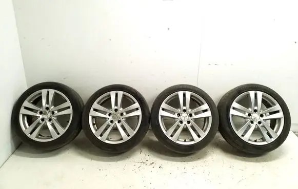 Mercedes-Benz E W212 R17 alloy rim 