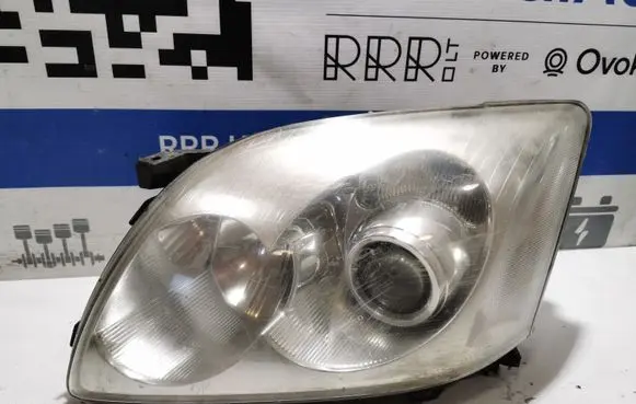 Toyota Avensis T250 Headlight/headlamp