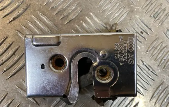 Audi 80 90 S2 B4 Front door lock 8A1837015A 893173