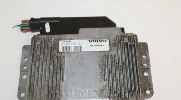 Volvo S40, V40 Engine control unit/module S113727100C 3085099801