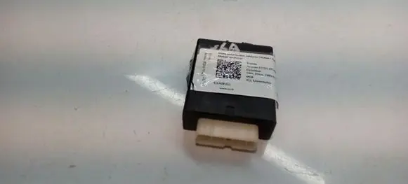 Toyota Avensis T220 Door control unit/module 8974105030 05810730