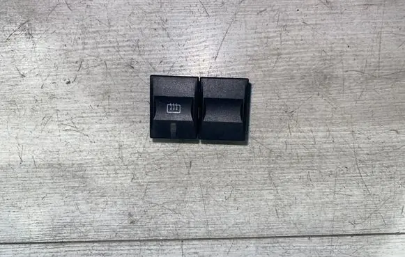 Ford Mondeo Mk III Windscreen/window heater switch 1S7T18C621