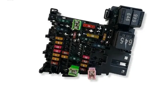 Audi A3 S3 8V Fuse module 5Q0937615C