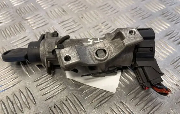 Volkswagen Transporter - Caravelle T5 Ignition lock 6R0905821D