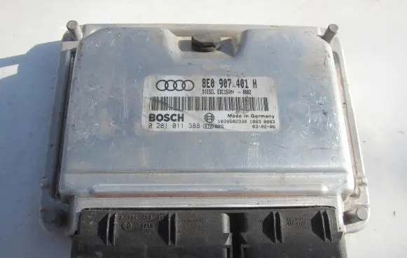 Audi A4 S4 B6 8E 8H Engine control unit/module 8E0907401H