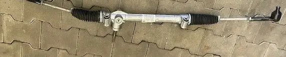 Opel Corsa D Power steering pump 39057713