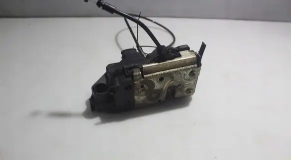 Renault Megane II Front door lock